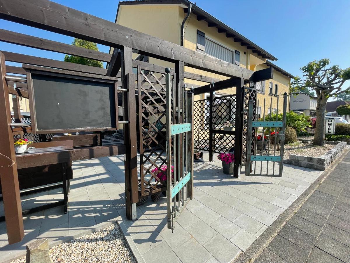Hotel Hegemann Garni Hövelhof Екстериор снимка